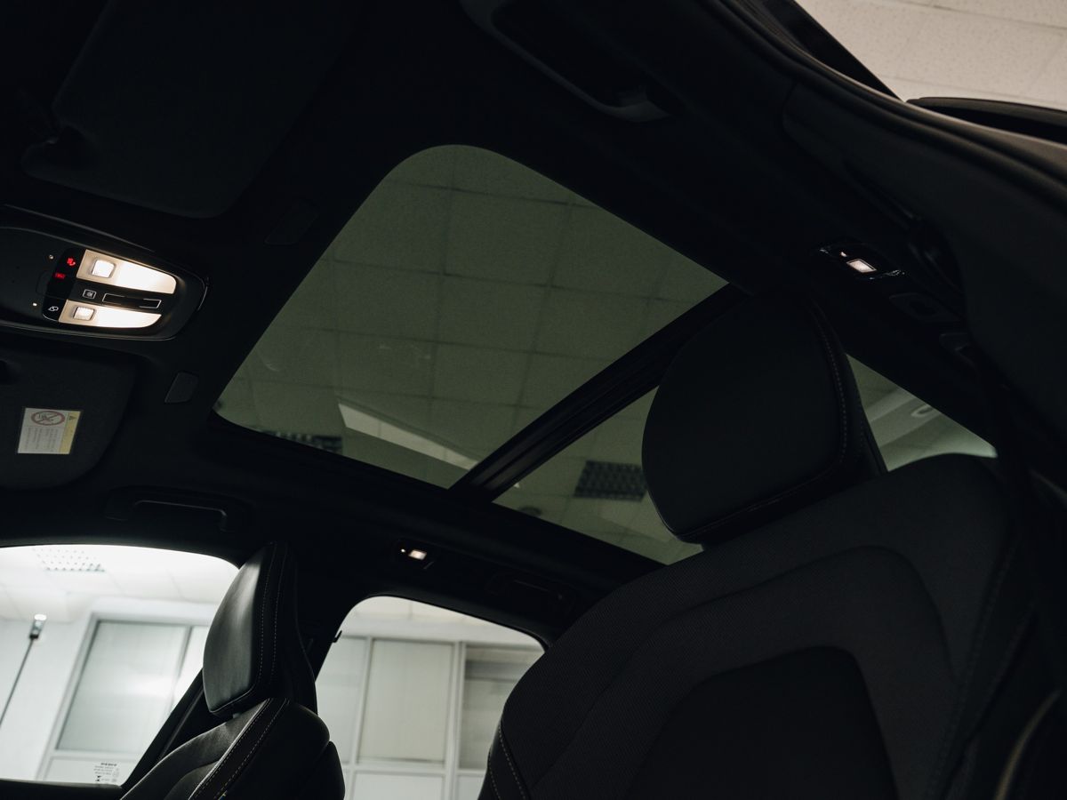 Фото автомобиля 12